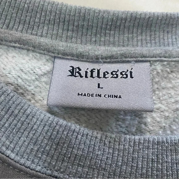 🎈RIFLESSI unisex gray tiger pull over crewneck  sweater size L animal print - Picture 3 of 9